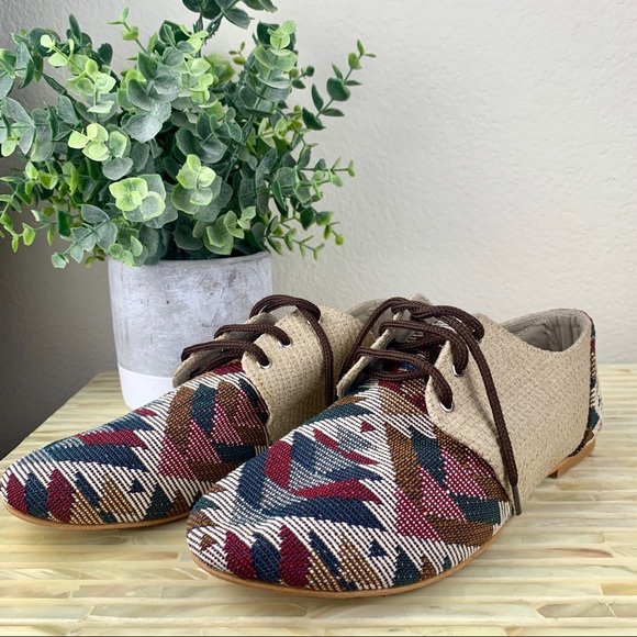 🖤 Mochari Hand Made Lace Up Shoes - Picture 2 of 8